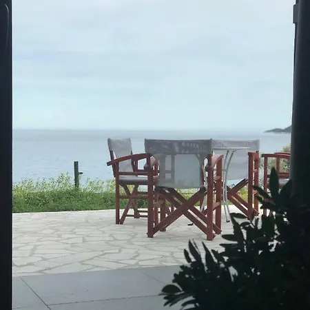 Light Blue House 3 Appartement Poúlithra