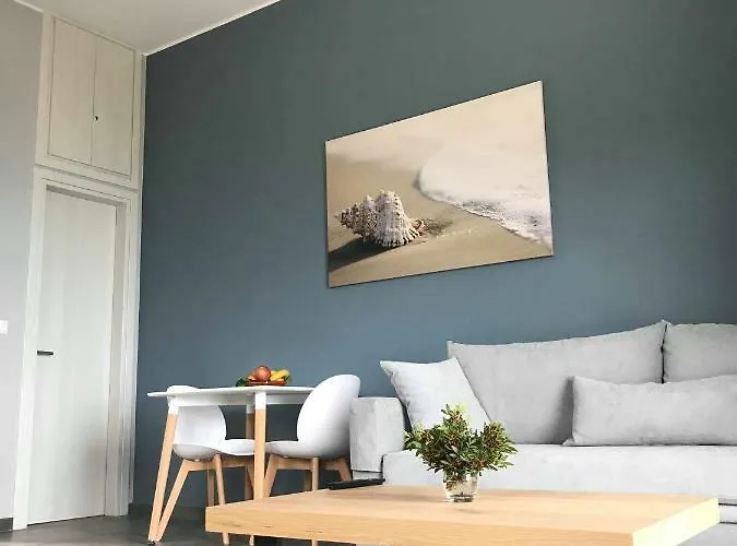 Light Blue House 3 דירה *